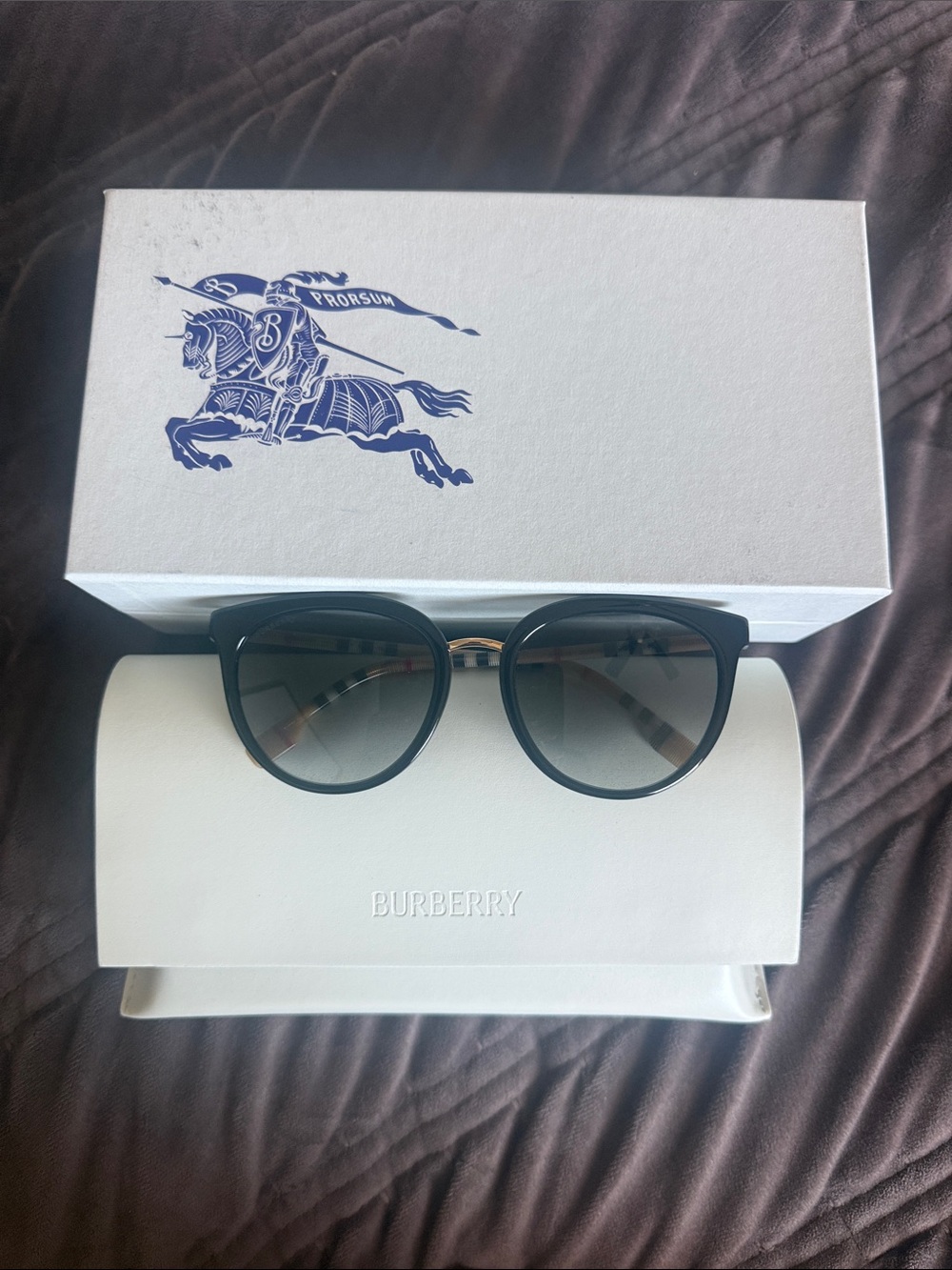 Authentic Burberry Black cat eye Sunglasses with Nova print and Dark Gray Lenses